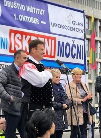 Ne boste nas utišali – Slovenija je naša
